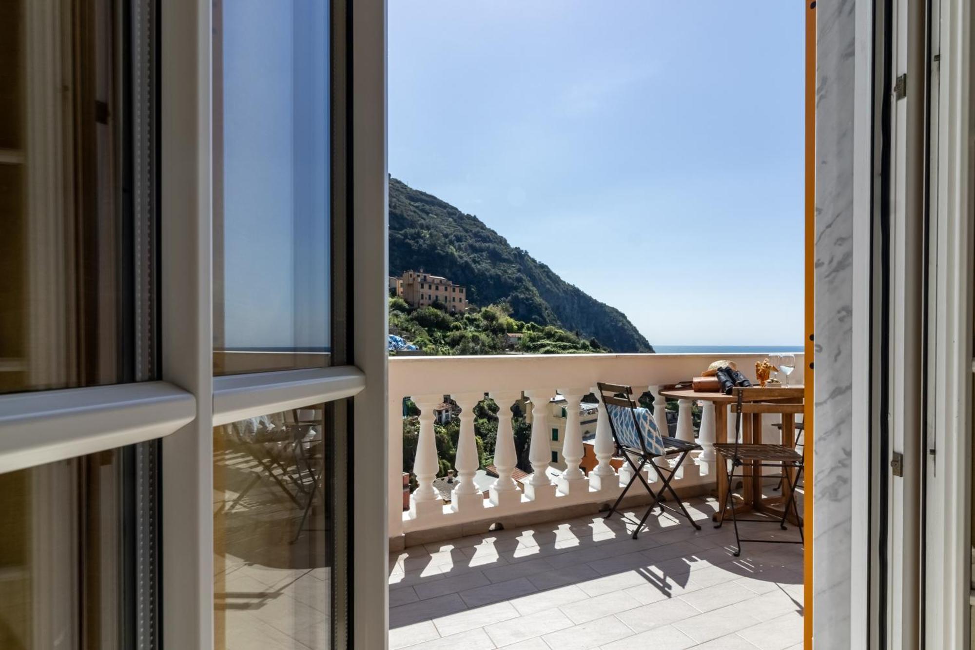 Giadera Penthouse 5Terreparco Apartment ริโอมัจโจเร ภายนอก รูปภาพ